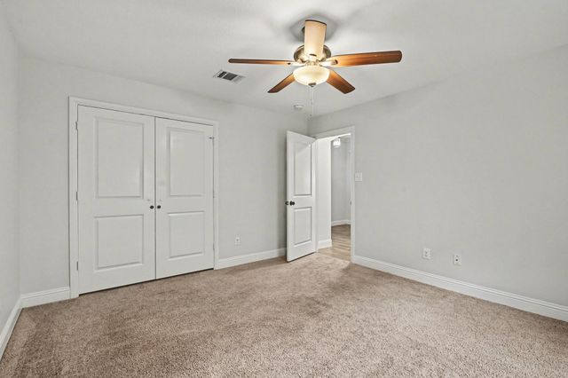 808 N Ridge Drive, Fort Worth, TX 76108