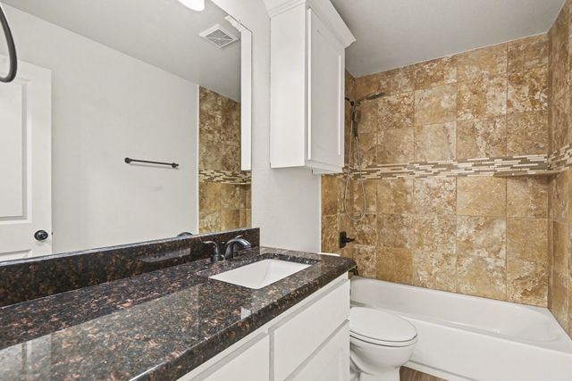 808 N Ridge Drive, Fort Worth, TX 76108