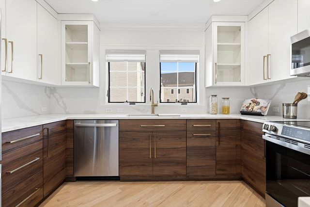 3 Chatham St 3, Watertown, MA 02472