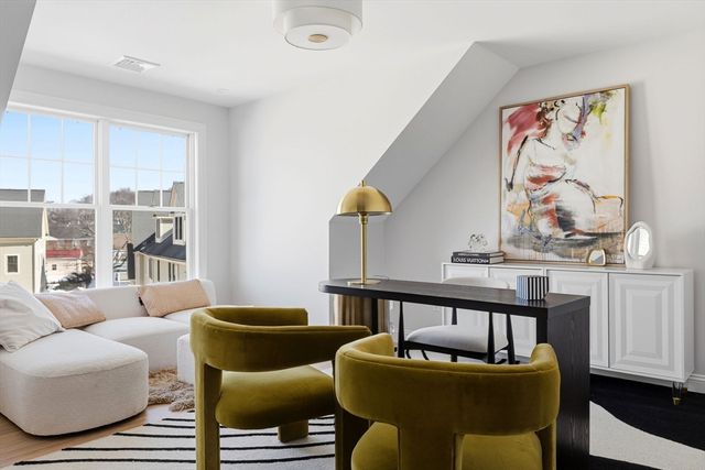 3 Chatham St 3, Watertown, MA 02472