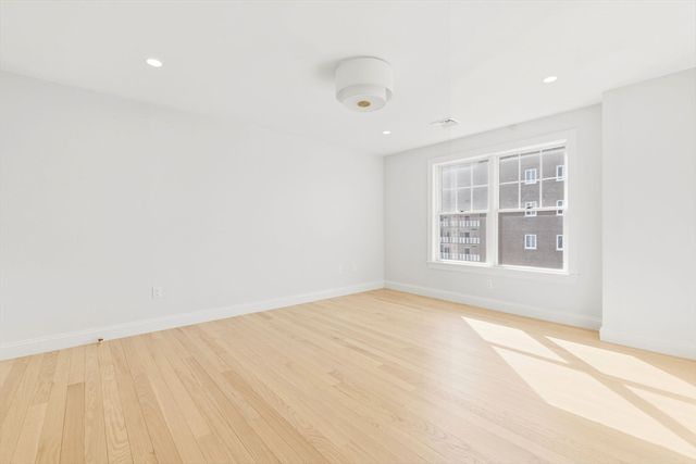 3 Chatham St 3, Watertown, MA 02472