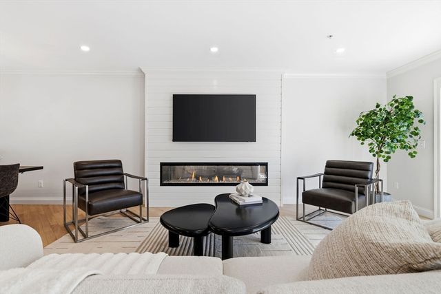 3 Chatham St 3, Watertown, MA 02472