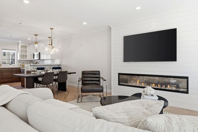 3 Chatham St 3, Watertown, MA 02472