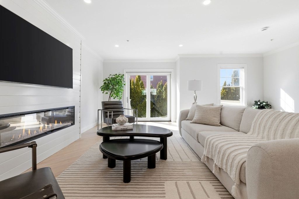 3 Chatham St 3, Watertown, MA 02472