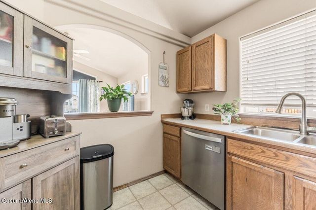 11332 N Cutlass ST, Hayden, ID 83835