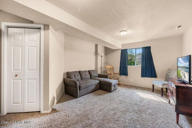 11332 N Cutlass ST, Hayden, ID 83835