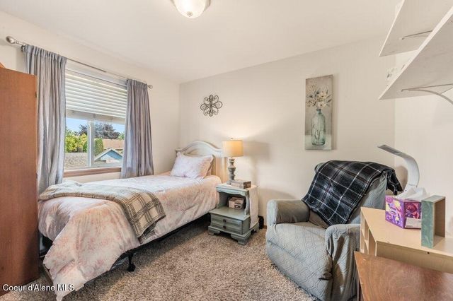 11332 N Cutlass ST, Hayden, ID 83835