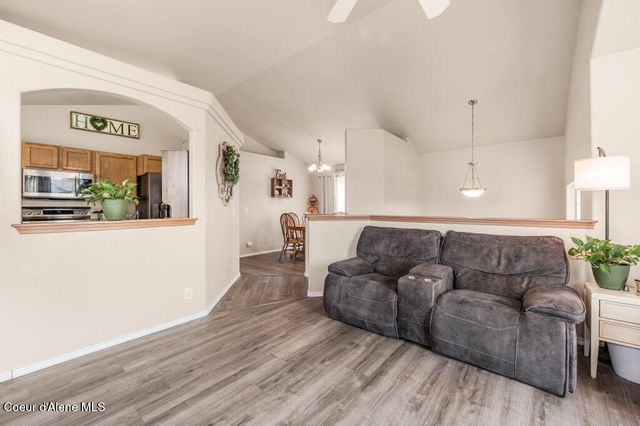 11332 N Cutlass ST, Hayden, ID 83835