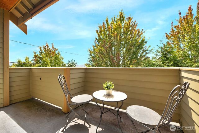5605 30th Avenue NW, Seattle, WA 98107