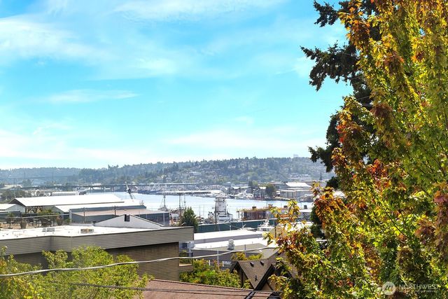 5605 30th Avenue NW, Seattle, WA 98107
