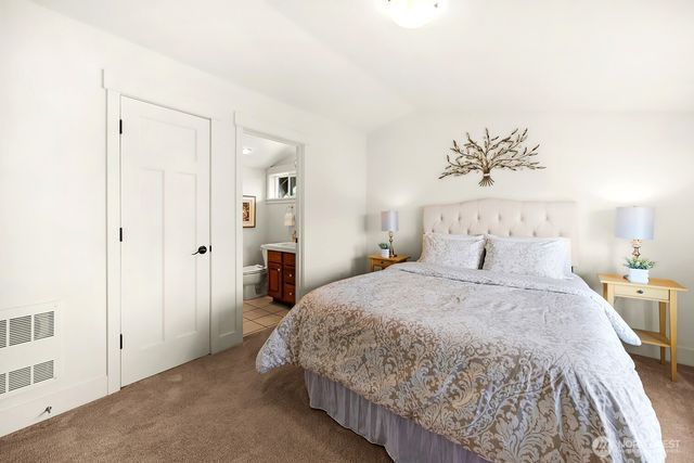 5605 30th Avenue NW, Seattle, WA 98107