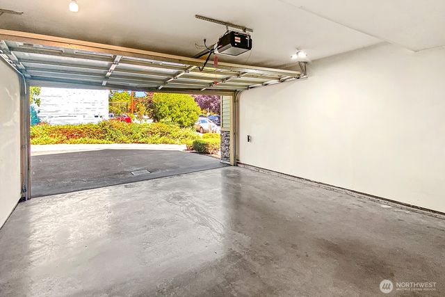5605 30th Avenue NW, Seattle, WA 98107