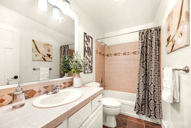 5605 30th Avenue NW, Seattle, WA 98107