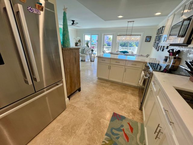 1501 Ocean Bay Drive B7, Key Largo, FL 33037