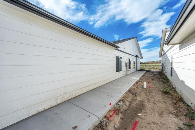 506 E Harper St, Valley Center, KS 67147