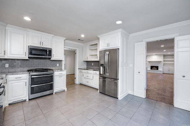 15 El Dorado Drive, Little Rock, AR 72212
