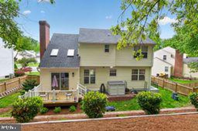 1202 VIKING DR N, Arnold, MD 21012