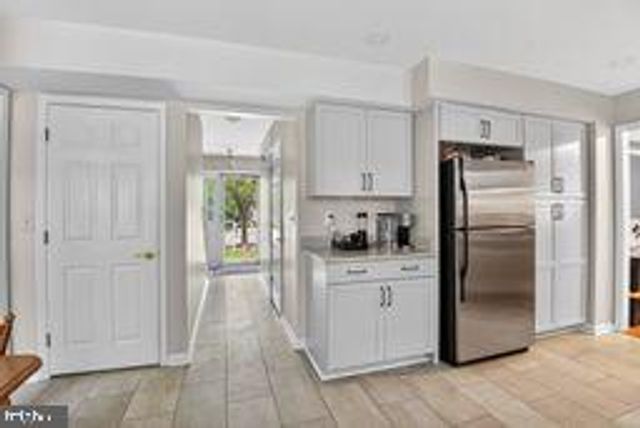 1202 VIKING DR N, Arnold, MD 21012