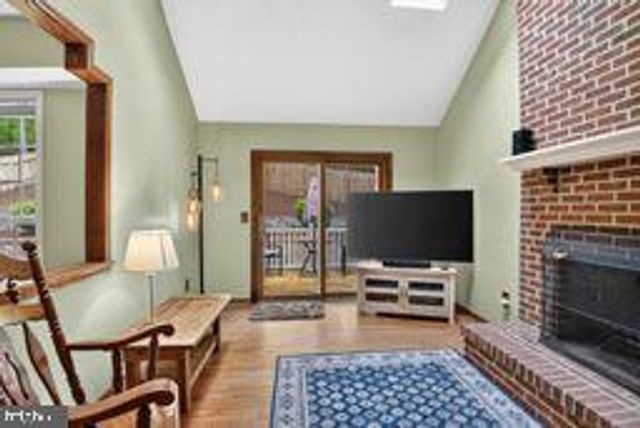 1202 VIKING DR N, Arnold, MD 21012