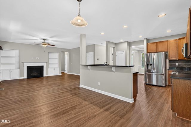 216 Magnolia Meadow Way, Holly Springs, NC 27540