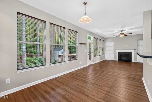 216 Magnolia Meadow Way, Holly Springs, NC 27540