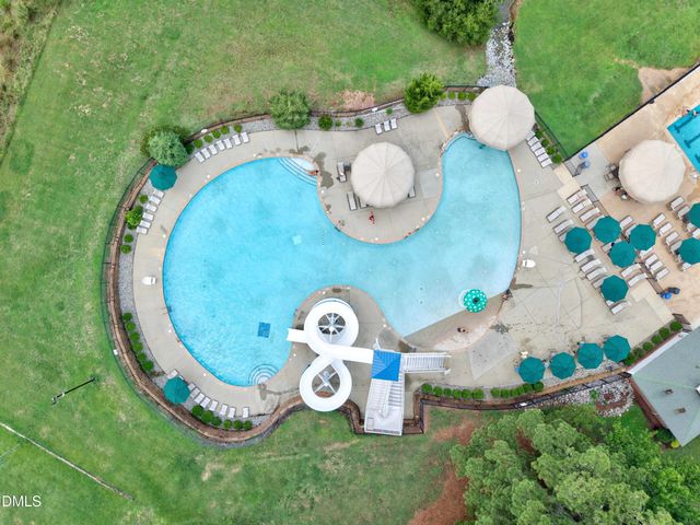 216 Magnolia Meadow Way, Holly Springs, NC 27540