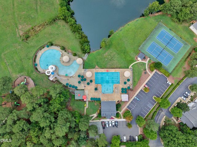 216 Magnolia Meadow Way, Holly Springs, NC 27540