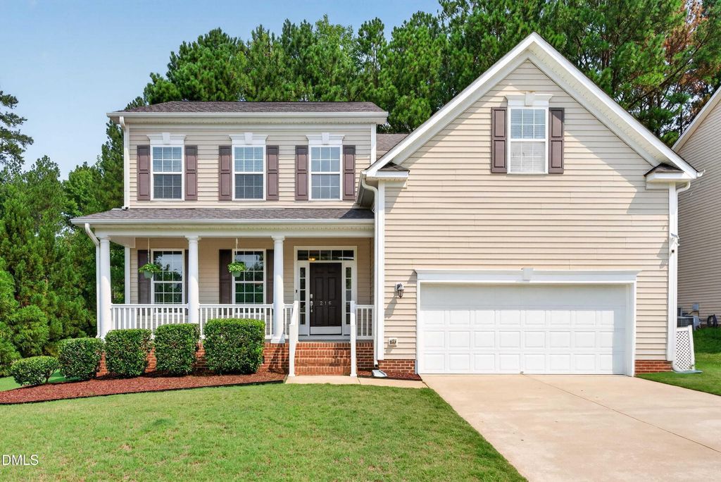 216 Magnolia Meadow Way, Holly Springs, NC 27540