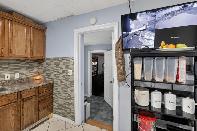 1847 N Market St, Wichita, KS 67214