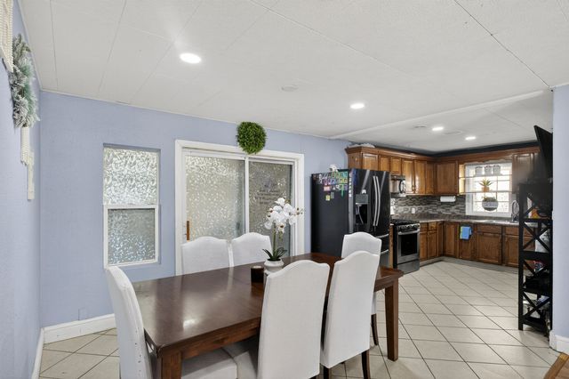 1847 N Market St, Wichita, KS 67214