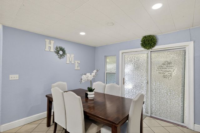 1847 N Market St, Wichita, KS 67214