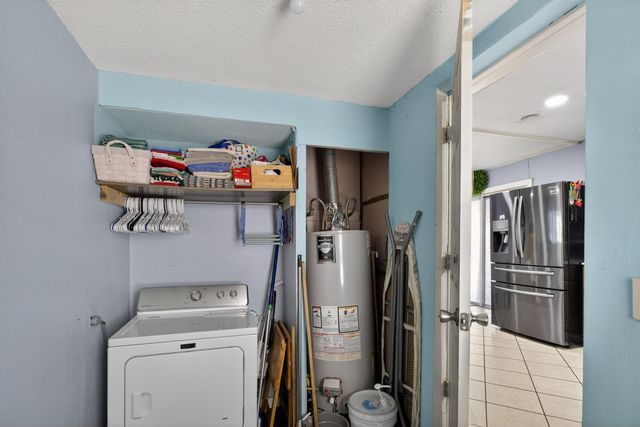 1847 N Market St, Wichita, KS 67214