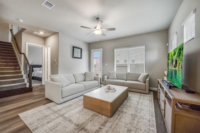 4204 Weathered Oak Drive, Houston, TX 77080