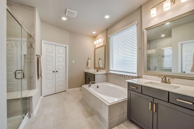 4204 Weathered Oak Drive, Houston, TX 77080