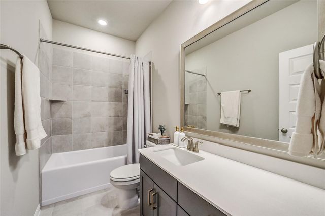 4204 Weathered Oak Drive, Houston, TX 77080
