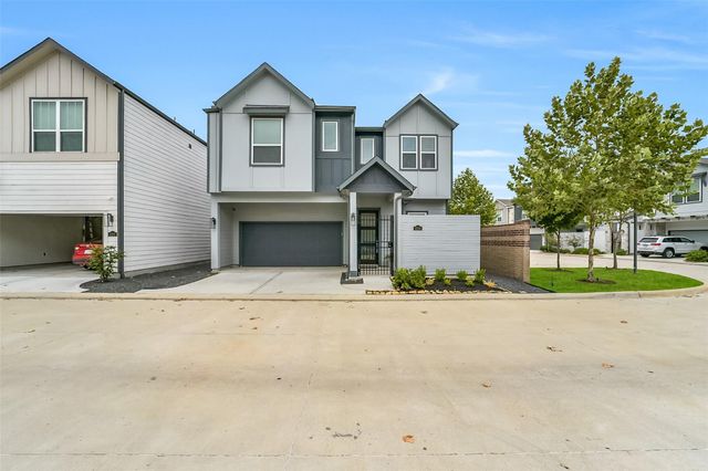 4204 Weathered Oak Drive, Houston, TX 77080