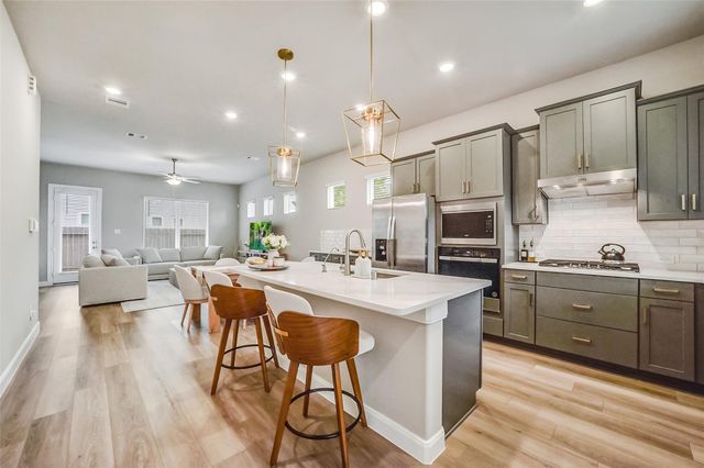 4204 Weathered Oak Drive, Houston, TX 77080