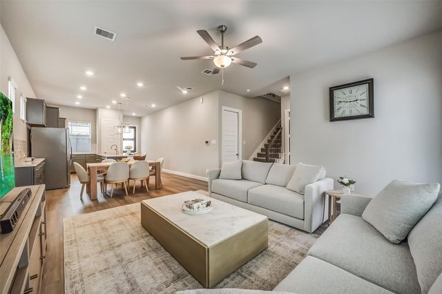 4204 Weathered Oak Drive, Houston, TX 77080