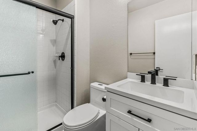 4225 Asher 40, San Diego, CA 92110