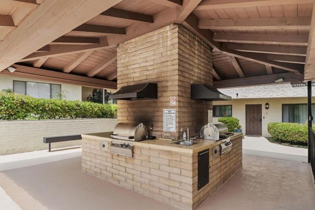 4225 Asher 40, San Diego, CA 92110