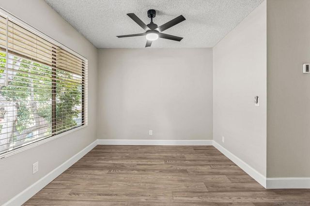 4225 Asher 40, San Diego, CA 92110