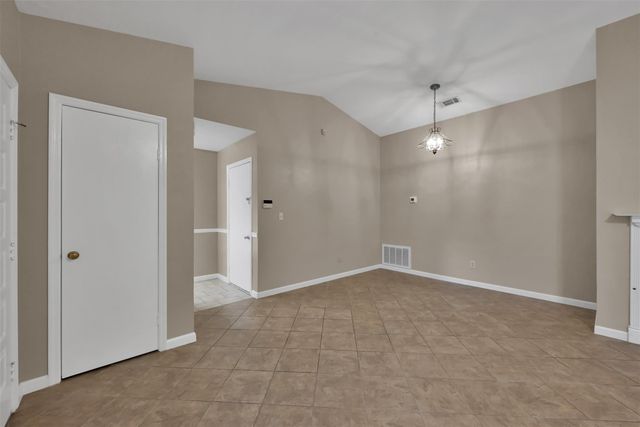 93 W High Oaks Circle, Spring, TX 77380