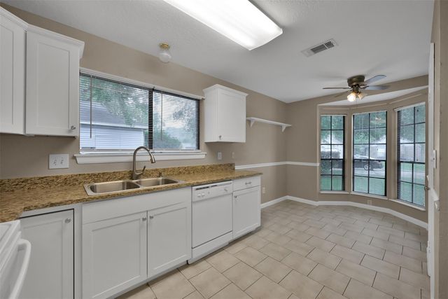 93 W High Oaks Circle, Spring, TX 77380
