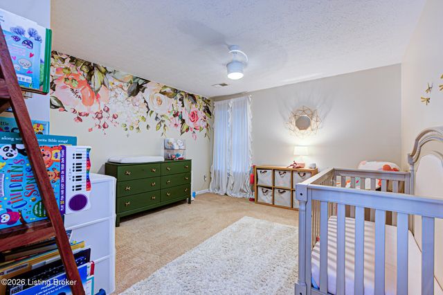 4710 Middlesex Dr, Louisville, KY 40245