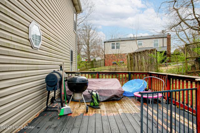 4710 Middlesex Dr, Louisville, KY 40245