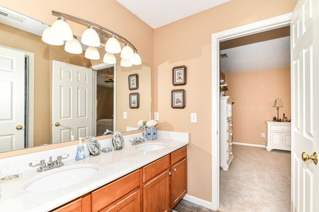 12994 Dekoven Drive, Fishers, IN 46037