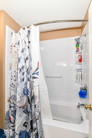 12994 Dekoven Drive, Fishers, IN 46037