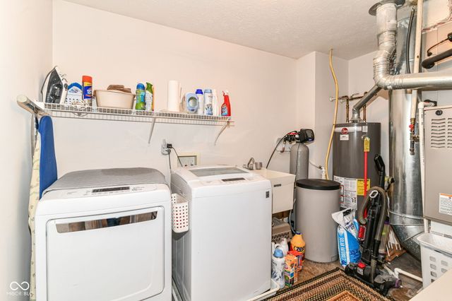 12994 Dekoven Drive, Fishers, IN 46037