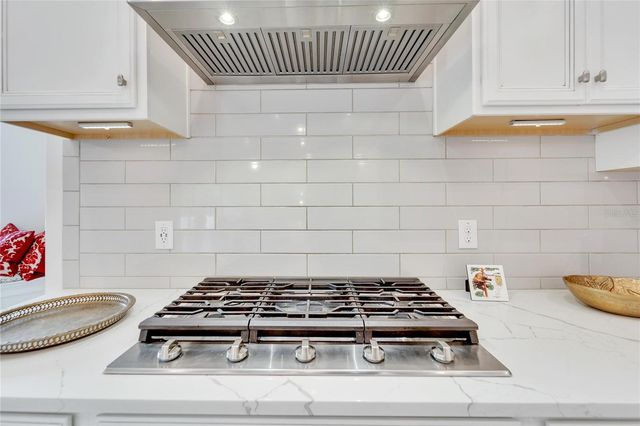 618 MANNS HARBOR DRIVE, Apollo Beach, FL 33572