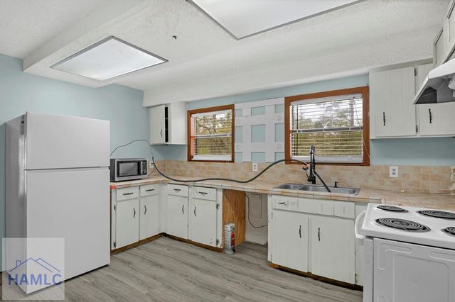 531 Gene Bland Road, Jesup, GA 31545